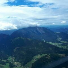 Flugwegposition um 12:40:53: Aufgenommen in der Nähe von Gemeinde Ternitz, Österreich in 2328 Meter